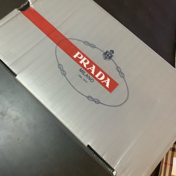 Prada shoes - Picture 9 of 12